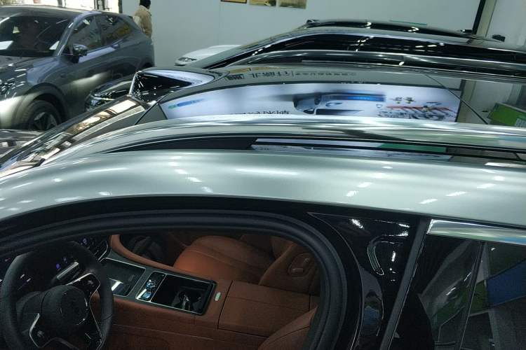 Used Hima AITO M9 2025 Extended-Range Ultra Version 52 kWh 6-Seater