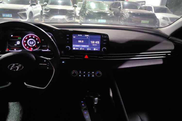 Used Hyundai Elantra 2021 1.5L CVT GLX Elite Edition
