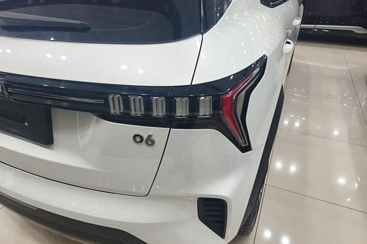 Used Lynk & Co 06 2023 Remix 1.5T Dynamic Halo
