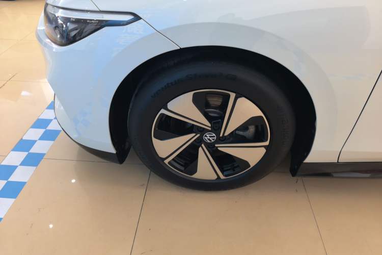 Used Volkswagen ID.7 VIZZION 2024 AIR model
