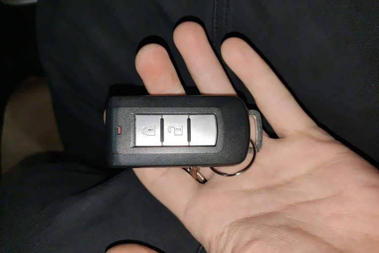 Used Mitsubishi Outlander 2019 2.0L Two-Wheel Drive Comfort Edition 5 Seats China VI Standard