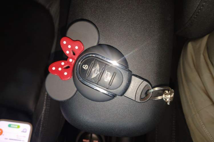 Used  MINI 2016 1.5T COOPER
