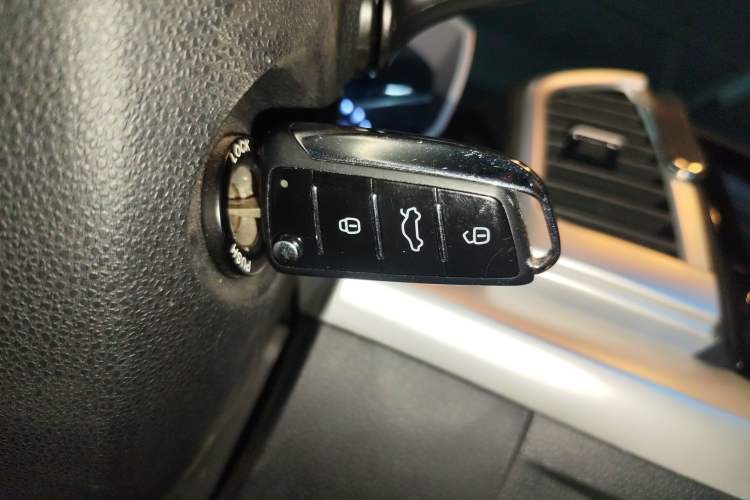 Used JAC Refine S3 2016 1.5L Manual Luxury Smart Version
