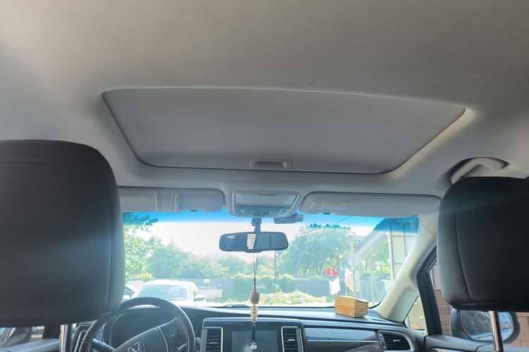 Used Honda Elysion 2016 2.4L Luxury Edition
