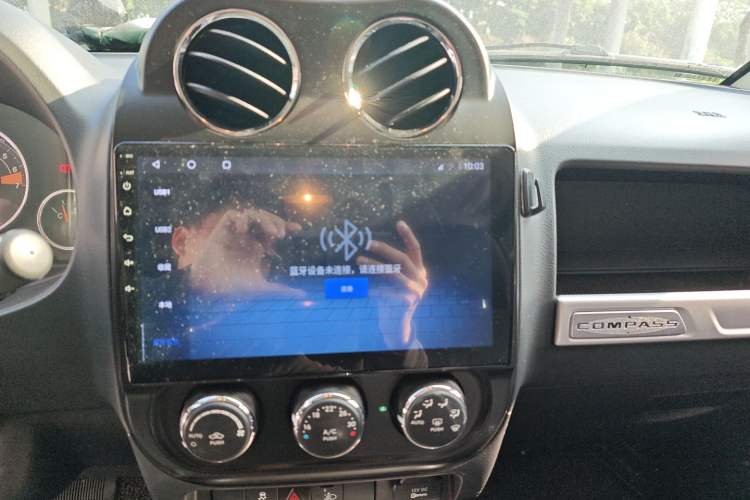 Used  Compass 2014 Revised Version 2.4L Four-Wheel Drive Comfort Edition
