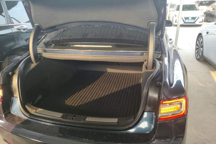 Used Lincoln Continental 2017 2.0T Two-Wheel Drive Deluxe Edition