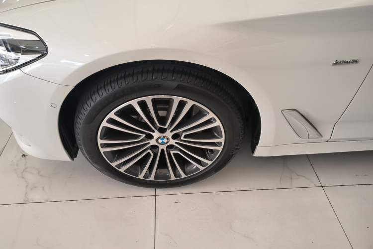 Used BMW 5 Series 2018 Facelifted 530Li Luxury Edition Premium Package