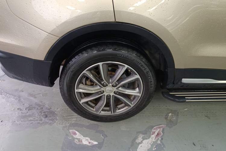 Used Geely Auto Emgrand X7 Sport 2020 1.8TD DCT Two-Wheel Drive Smart Connect 4G-Enabled Version
