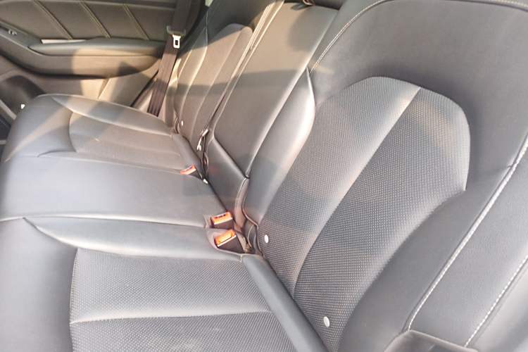 Used Roewe RX5 2018 20T Two-Wheel Drive Automatic Flagship Edition
