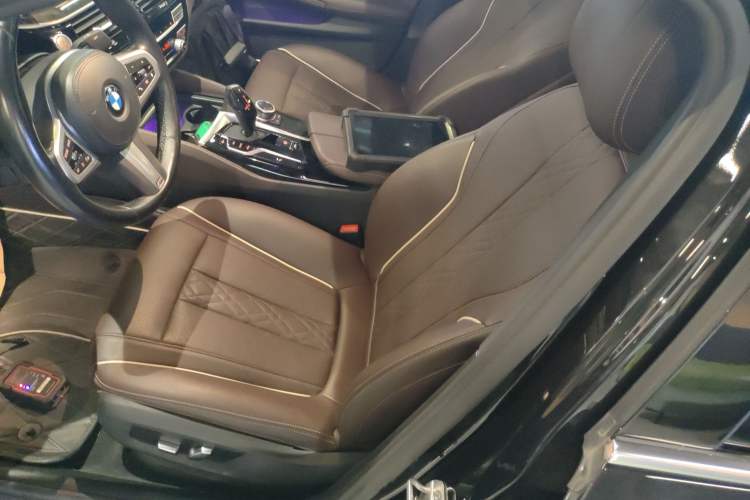 Used BMW 5 Series 2022 Restyled 525Li M Sport Package
