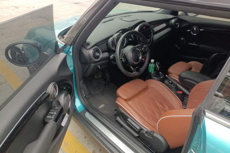 Used  MINI 2018 1.5T COOPER CABRIO Artist