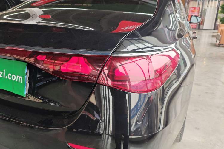 Used Mercedes-Benz E-Class 2025 Facelift E 300 L Luxury Edition
