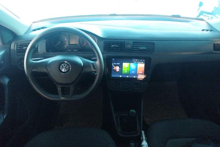 Used Volkswagen Santana 2016 1.4L Manual Fashion Edition
