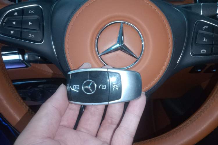 Used Mercedes-Benz Vito 2023 2.0T Business Version 7 Seats
