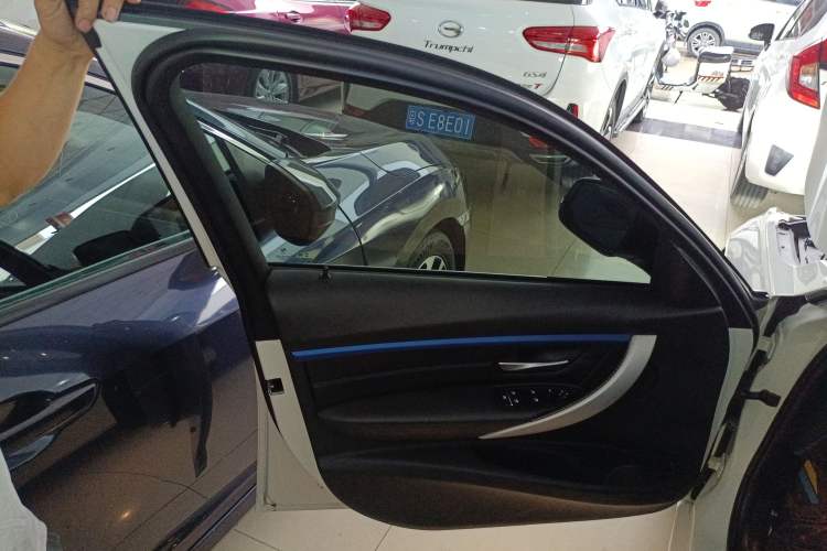 Used BMW 3 Series 2018 320i M Sport Package
