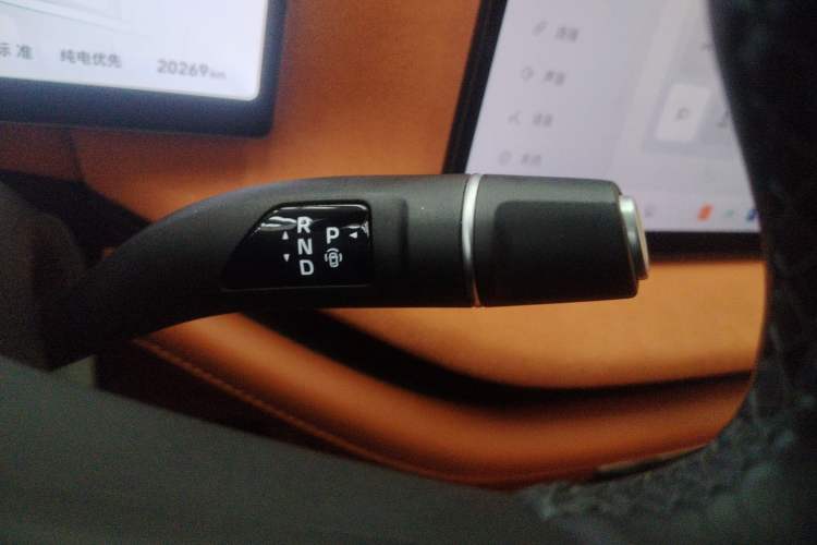 Used Wey Lanshan 2025 Four-Wheel Drive Ultra