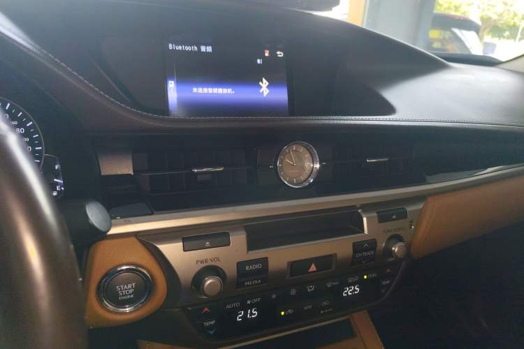 Used Lexus ES 2016 200 Midnight Special Limited Edition
