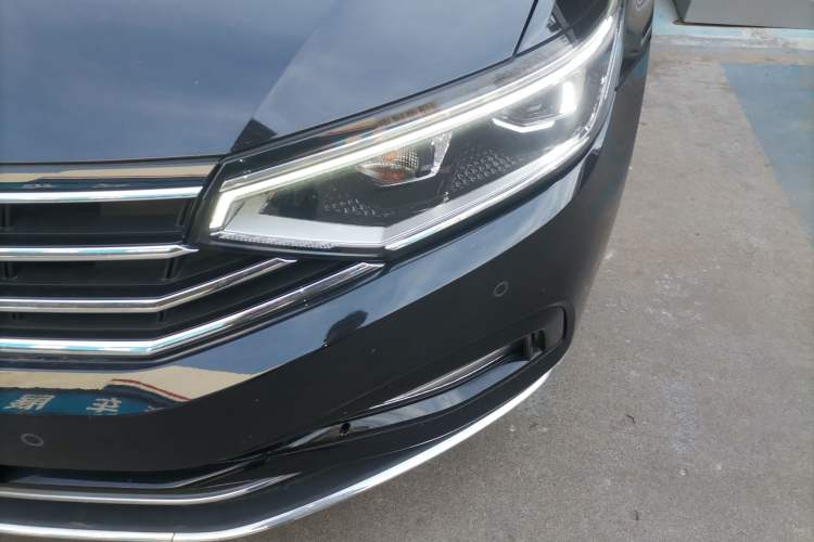 Used Volkswagen Magotan 2020 330TSI DSG Leading Model
