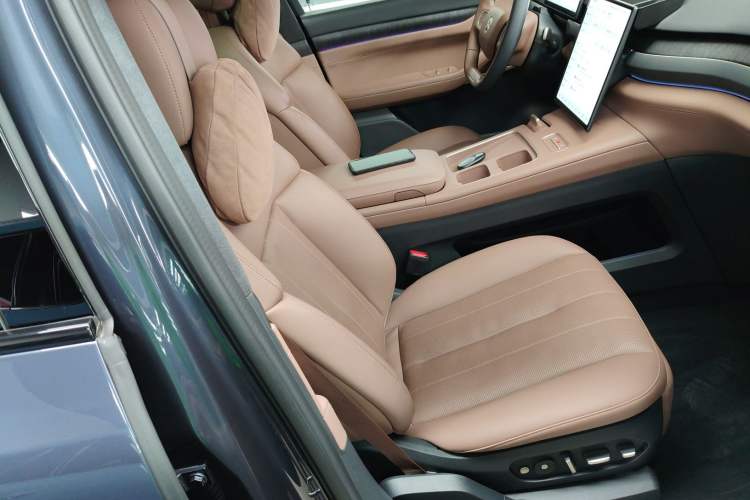 Used Nio ES8 2024 75 kWh