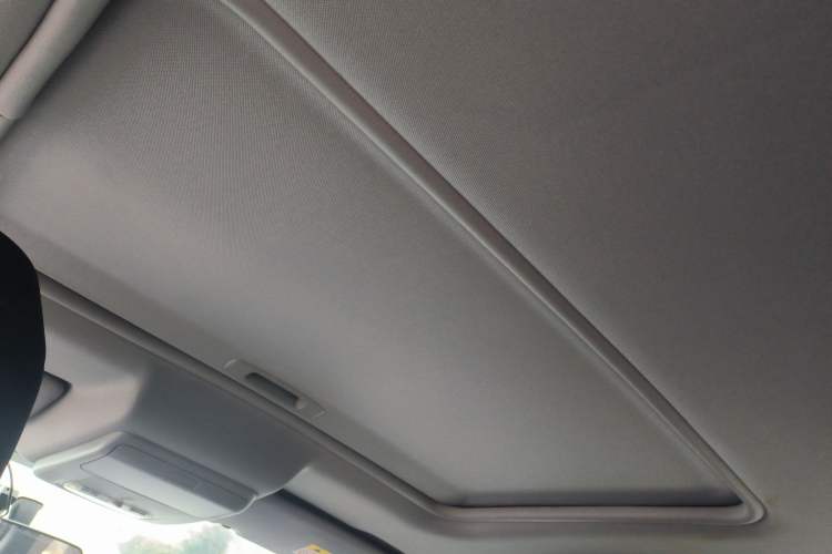 Used Peugeot 3008 2015 2.0L Automatic Classic Edition
