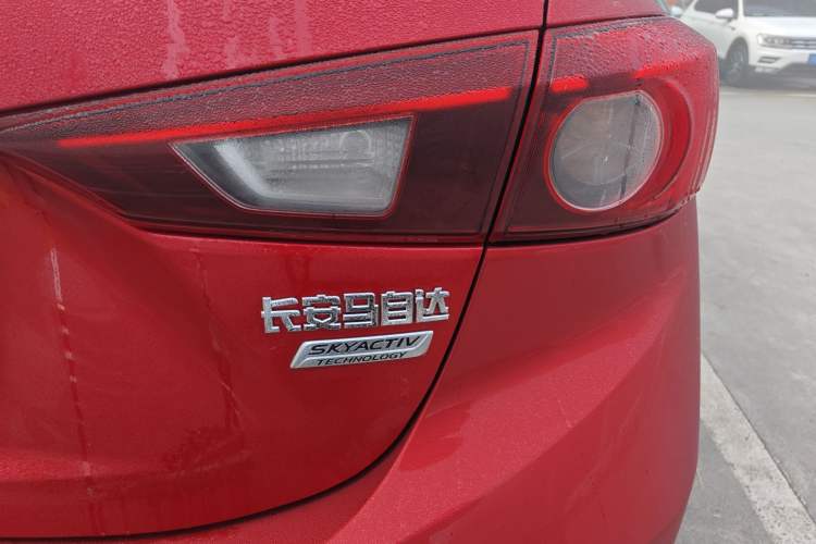 Used Mazda Mazda 3 Axela 2019 Cloud-Controlled Version Sedan 1.5L Automatic Comfort Trim China VI Standard
