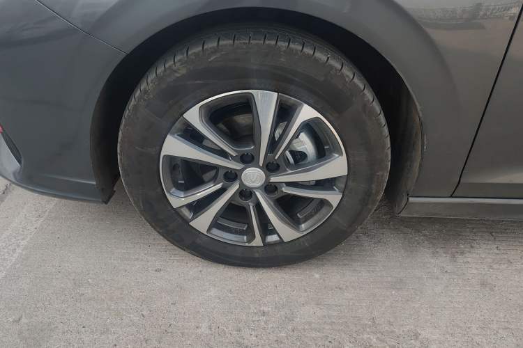 Used Changan Eado 2024 PLUS Blue Whale NE 1.4T GDI DCT High-Energy Edition
