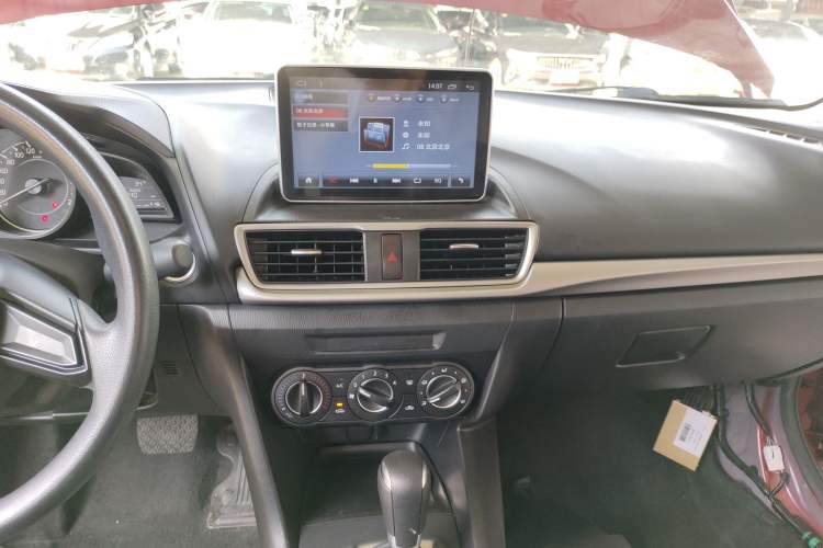 Used Mazda Mazda 3 Axela 2017 Sedan 1.5L Automatic Comfort Model Emission Standard China V
