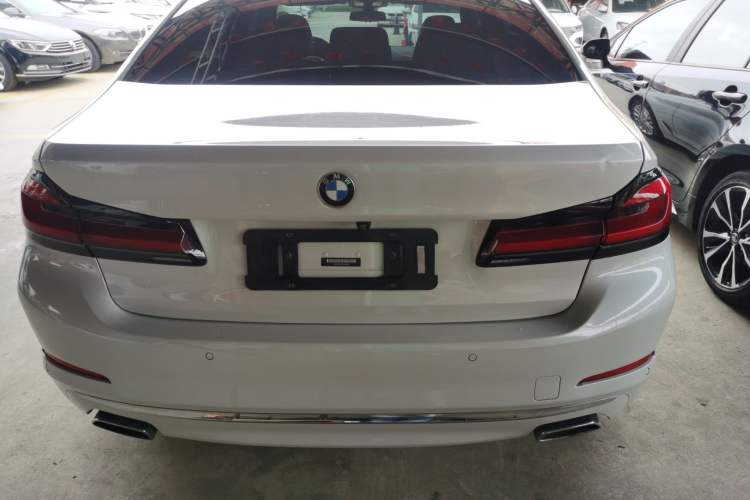 Used BMW 5 Series 2019 Facelifted 530Li Leading Edition Luxury Package
