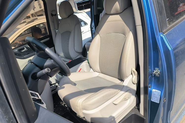 Used SAIC MAXUS G10 2018 PLUS 2.0T Automatic Smart Edition
