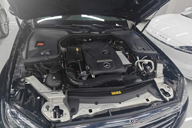 Used Mercedes-Benz E-Class 2018 Facelift E 200 L
