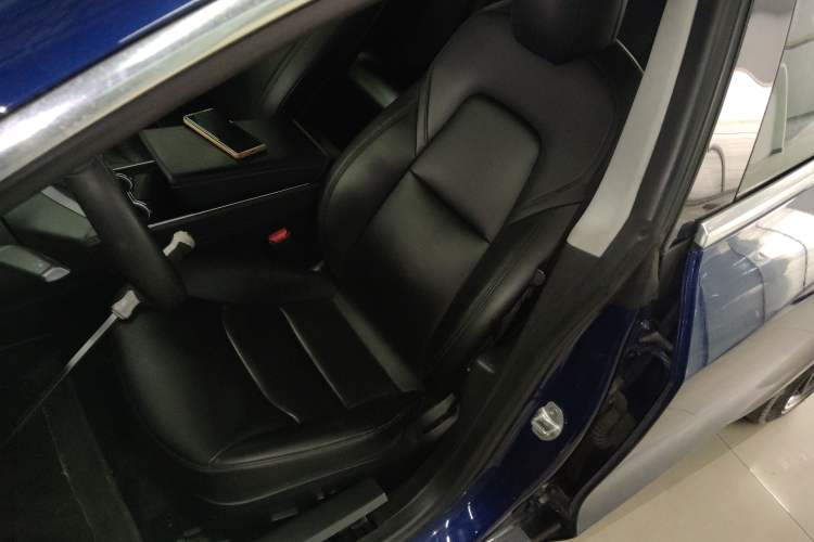 Used Tesla Model 3 2019 Standard Range Rear-Drive Upgraded Version
