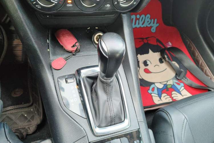 Used Mazda Mazda 3 Axela 2014 Sedan 1.5L Automatic Comfort Model