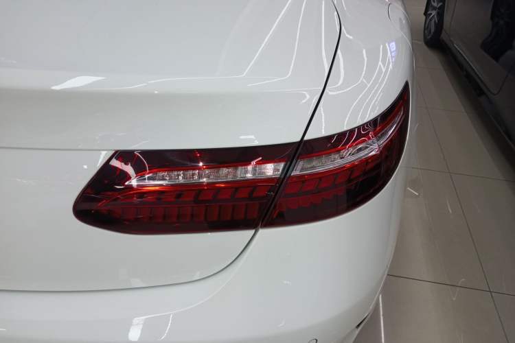 Used Mercedes-Benz E-Class 2023-Year Restyled E 260 Coupe