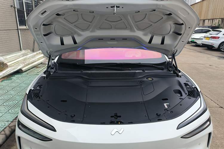 Used ONVO L60 2024 60 kWh Rear-Drive Version
