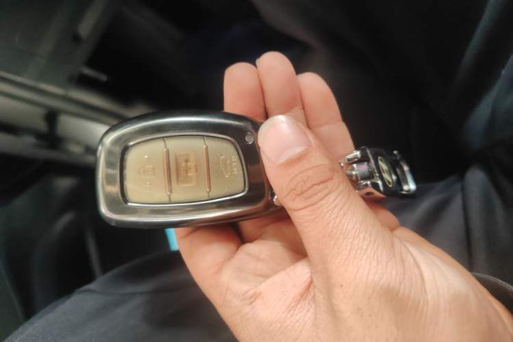 Used Hyundai ix35 2015 2.0L Automatic 2WD Smart Version China V Standard
