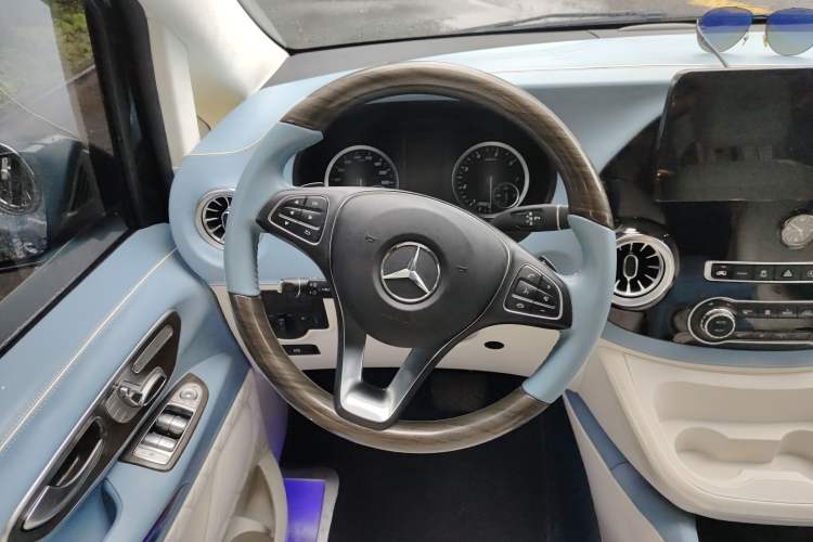 Used Mercedes-Benz Vito 2023 2.0T Business Version 7 Seats