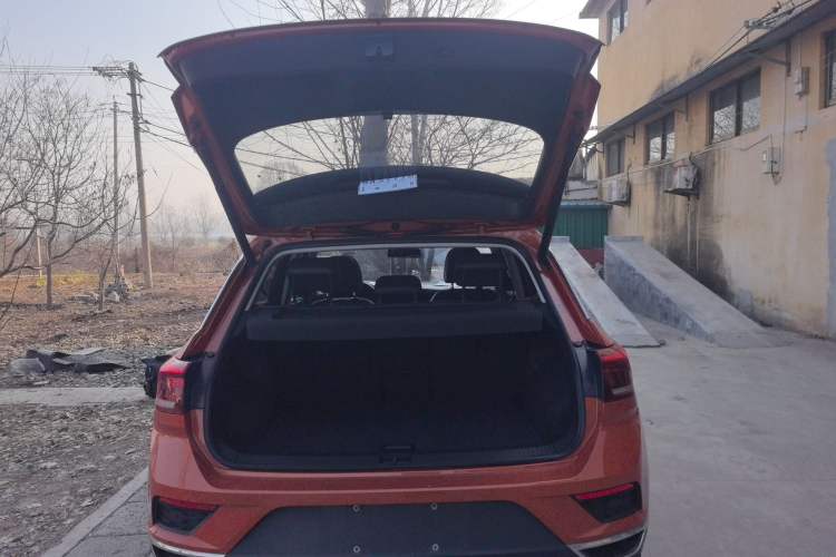 Used Volkswagen T-ROC 2021 280TSI DSG Two-Wheel Drive Comfort Connect Edition