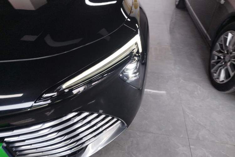 Used Buick LaCrosse 2025 28T Platinum Edition
