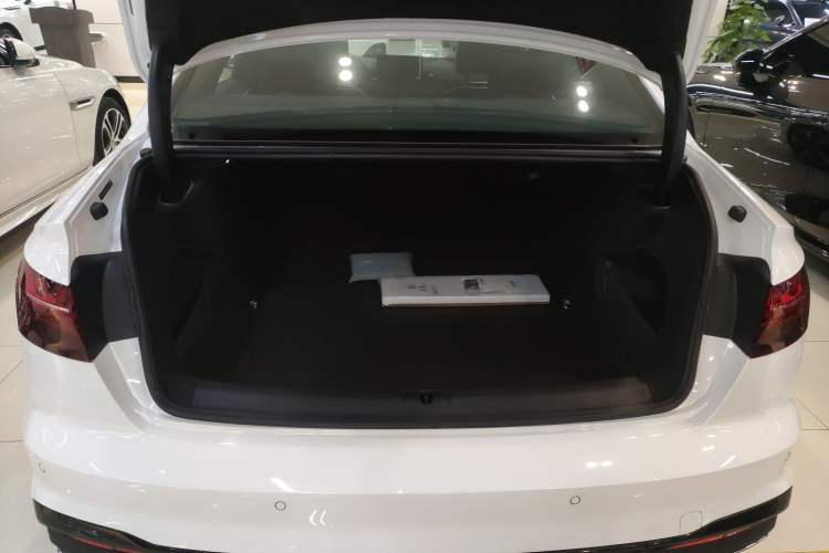 Used Audi A4L 2024 40 TFSI Luxury Dynamic Edition