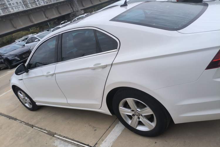 Used Volkswagen Lamando 2021 230TSI DSG Fashion Edition
