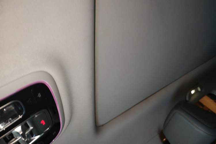 Used  BJ40 2024 2.0T All-New Urban Hunter Edition Chivalrous Style