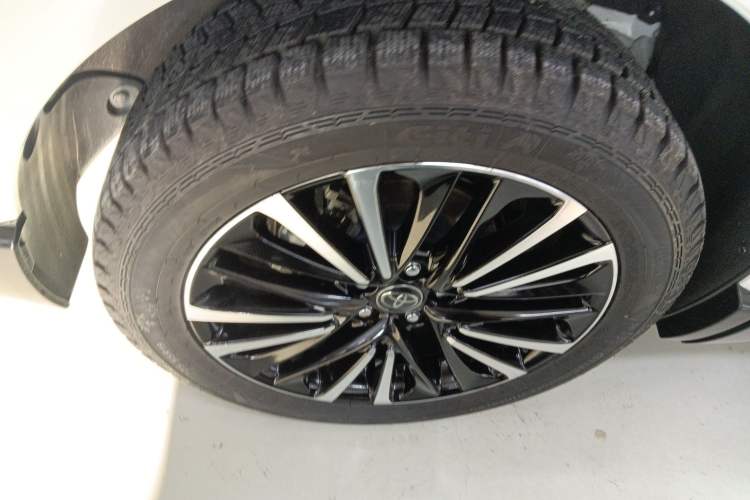 Used Toyota Venza 2023 2.0L CVT Two-Wheel Drive Prestige Version
