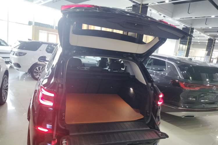 Used BMW X5 2022 Restyled xDrive 30Li Luxury Version M Sport Package