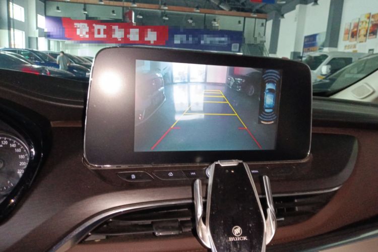 Used Buick GL8 2022 Land Cruiser Executive Class 652T Comfort Model
