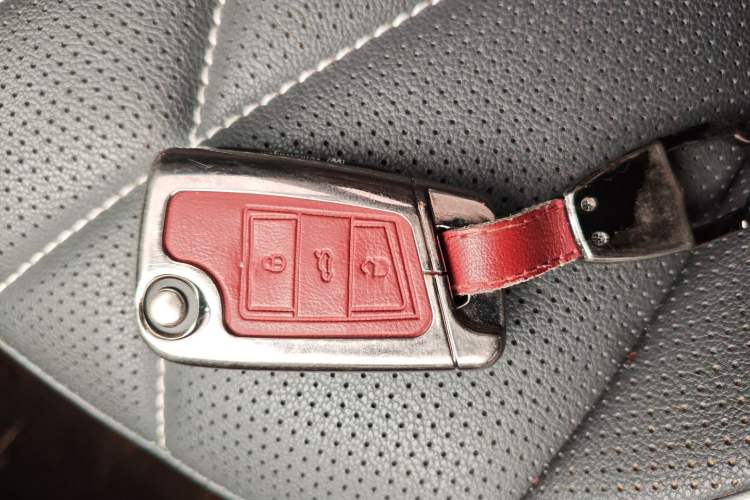 Used Volkswagen Tiguan L 2022 330TSI Automatic Two-Wheel Drive R-Line Enhanced Edition
