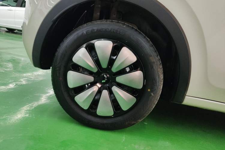 Used Wuling Bingo 2023 333 km Lingxi Connected+ Version
