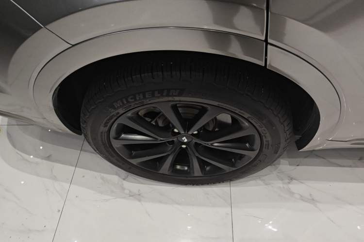 Used Li Auto ONE 2020 Extended-Range 6-Seater Version
