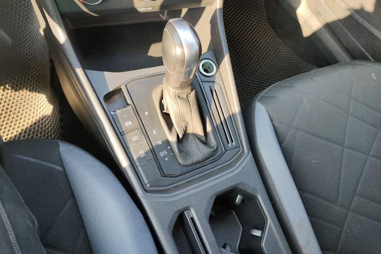 Used Volkswagen Lavida 2023 Revised 1.5L Automatic DeYi Edition