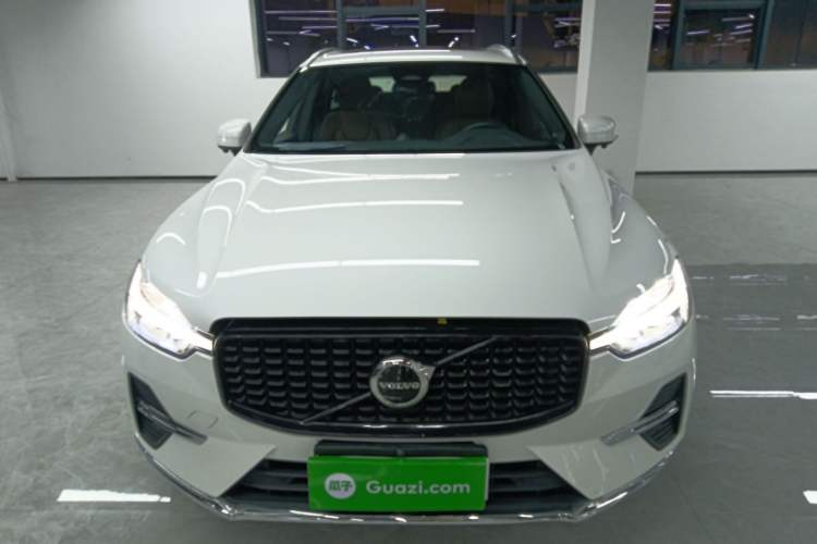Used Volvo XC60 2022 B5 4x4 Zhiyi Luxury Edition
