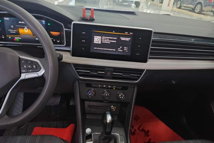 Used Volkswagen Tiguan L 2022 330TSI Automatic Two-Wheel Drive Comfort Edition
